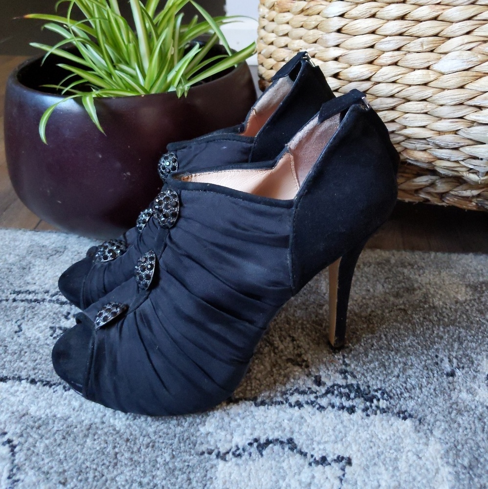 Betsey Johnson black peep toe heels